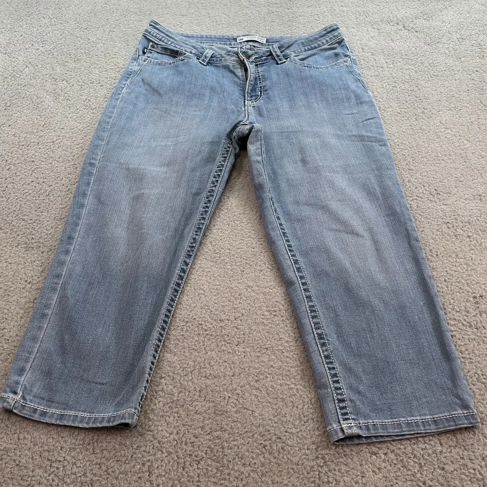 LEE Jeans Womens  12 Medium Blue‎ Slender Secret Embroidered Cropped Capri Denim